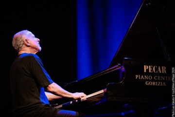 Marc Copland piano - Stephane Kerecki  bass - Fabrice Moreau drums