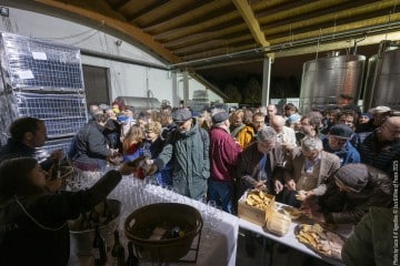 Maria Chiara Argirò: voice, synth, sampler, effects - Jake Burgess: guitar, voice, synth - Riccardo Chiaberta: drums, electronics, bass synth