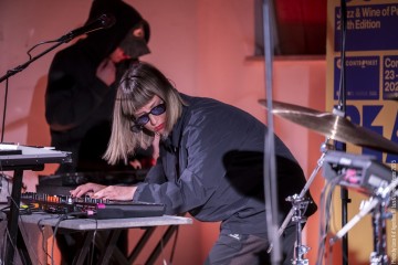 Maria Chiara Argirò: voice, synth, sampler, effects - Jake Burgess: guitar, voice, synth - Riccardo Chiaberta: drums, electronics, bass synth