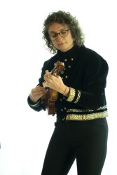 Natalia Abbascià: violin, voice