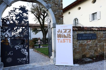 Natalia Abbascià: violin, voice