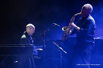 Cormons, 24-10-2021 - JAZZ&WINE OF PEACE 2021 - Circolo Culturale  Controtempo  - Teatro comunale di Cormons - NIK BÄRTSCH’S RONIN - Nik Bärtsch: piano, Fender Rhodes;
Sha: alto saxophone, bass clarinet;
Jeremias Keller: electric bass;
Kaspar Rast: drums - Foto © 2021 Luca Valenta / Phocus Agency
