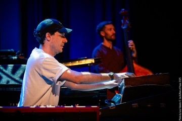 Nubya Garcia: sax - Lyle Barton: piano, keyboards - Max Luthert: double bass - Sam Jones: drums