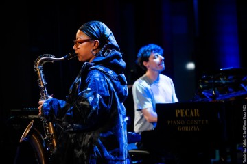 Nubya Garcia: sax - Lyle Barton: piano, keyboards - Max Luthert: double bass - Sam Jones: drums