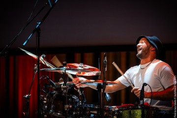 Nubya Garcia: sax - Lyle Barton: piano, keyboards - Max Luthert: double bass - Sam Jones: drums