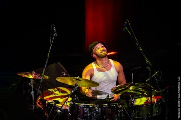 Nubya Garcia: sax - Lyle Barton: piano, keyboards - Max Luthert: double bass - Sam Jones: drums