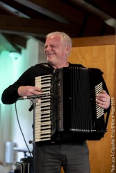 Klaus Paier accordion, bandoneon - Asja Valcic cello - Gerald Preinfalk soprano sax, clarinet, bass clarinet