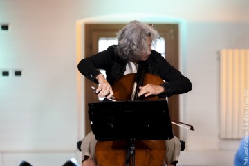 Klaus Paier accordion, bandoneon - Asja Valcic cello - Gerald Preinfalk soprano sax, clarinet, bass clarinet