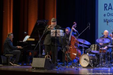Il Volo del Jazz - RANDY BRECKER E ORCHESTRA ACCADEMIA MUSICALE