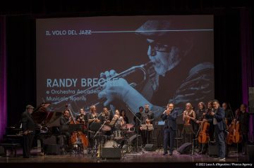 Il Volo del Jazz - RANDY BRECKER E ORCHESTRA ACCADEMIA MUSICALE