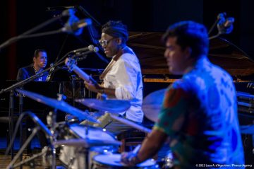 Il Volo del Jazz - RICHARD BONA e ALFREDO RODRIGUEZ TRIO