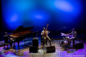 Il Volo del Jazz - RICHARD BONA e ALFREDO RODRIGUEZ TRIO