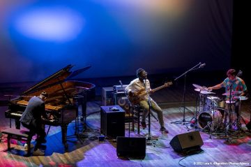 Il Volo del Jazz - RICHARD BONA e ALFREDO RODRIGUEZ TRIO
