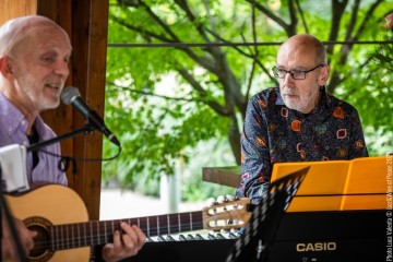 Maurizio Piancastelli trumpet, flugelhorn - Rogerio Tavares guitar, vocals and compositions - Maurizio De Gasperi  keys
