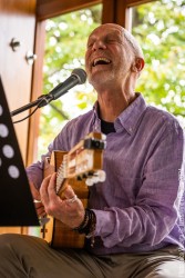 Maurizio Piancastelli trumpet, flugelhorn - Rogerio Tavares guitar, vocals and compositions - Maurizio De Gasperi  keys
