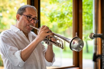 Maurizio Piancastelli trumpet, flugelhorn - Rogerio Tavares guitar, vocals and compositions - Maurizio De Gasperi  keys