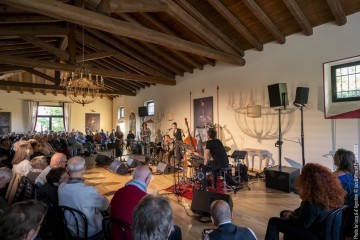 “Senseless Acts of Love” Rosa Brunello: electric and double bass - Yazz Ahmed: trumpet - Tamar Osborn: baritone sax, flute - Enrico Terragnoli: guitars - Marco Frattini: drums