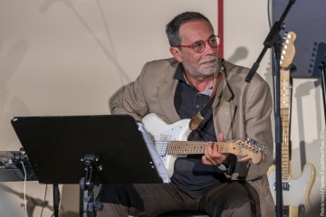 “Senseless Acts of Love” Rosa Brunello: electric and double bass - Yazz Ahmed: trumpet - Tamar Osborn: baritone sax, flute - Enrico Terragnoli: guitars - Marco Frattini: drums