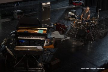 Cormons, 25-10-2021 - JAZZ&WINE OF PEACE 2021 - Circolo Culturale  Controtempo  - Teatro Comunale di Cormons - RYMDEN – BUGGE WESSELTOFT, DAN BERGLUND, MAGNUS ÖSTRÖM - Bugge Wesseltoft: piano, keyboards;
Dan Berglund: bass;
Magnus Öström: drums - Foto © 2021 Luca d’Agostino / Phocus Agency