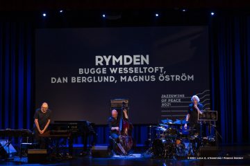 Cormons, 25-10-2021 - JAZZ&WINE OF PEACE 2021 - Circolo Culturale  Controtempo  - Teatro Comunale di Cormons - RYMDEN – BUGGE WESSELTOFT, DAN BERGLUND, MAGNUS ÖSTRÖM - Bugge Wesseltoft: piano, keyboards;
Dan Berglund: bass;
Magnus Öström: drums - Foto © 2021 Luca d’Agostino / Phocus Agency