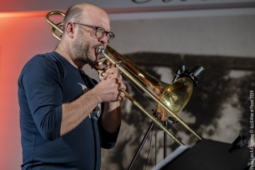 Samuel Blaser trombone - Marc Ducret guitar - Peter Bruun drums