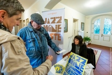 Sara Longo & Alvise Seggi “Mystery Tour” - Sara longo: voice, effects - Alvise Seggi: cello, double bass, electronics