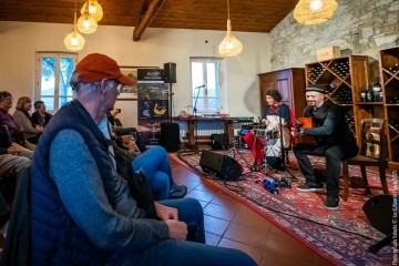 Sara Longo & Alvise Seggi “Mystery Tour” - Sara longo: voice, effects - Alvise Seggi: cello, double bass, electronics