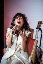 Simona Severini: voice, guitar - Daniele Richiede: violin, viola - Giulio Corini: double bass