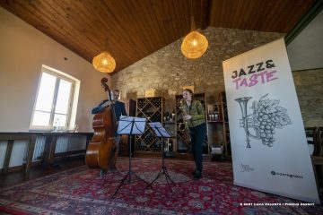 Farra d’Isonzo, 24-10-2021 - JAZZ&WINE OF PEACE 2021 - Circolo Culturale  Controtempo  - Borgo Conventi - Jazz&Taste - SOPHIA TOMERELLI & ALEX ORCIARI - Sophia Tomerelli:tenor sax; Alex Orciari: bass - Foto © 2021 Luca Valenta / Phocus Agency