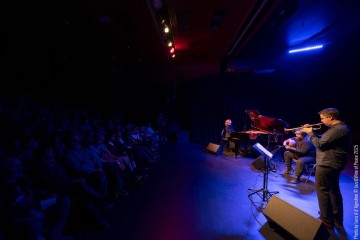 Tania Giannouli: piano - Jean Paul Estiévenart: trumpet - Kyriakos Tapakis: oud