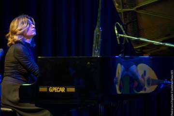 Tania Giannouli: piano - Jean Paul Estiévenart: trumpet - Kyriakos Tapakis: oud