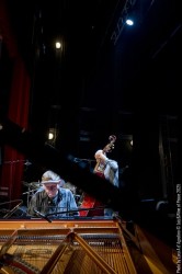 Chris Abrahams: piano - Lloyd Swanton: double bass - Tony Buck: drums