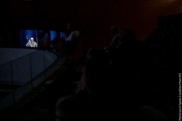 Chris Abrahams: piano - Lloyd Swanton: double bass - Tony Buck: drums