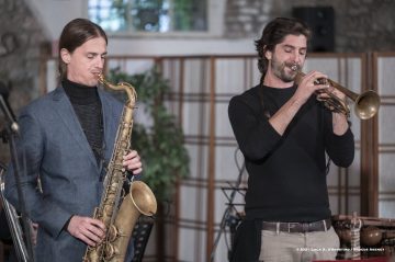 Mossa, 25-10-2021 - JAZZ&WINE OF PEACE 2021 - Circolo Culturale  Controtempo  - Villa Villa Codelli - THERE BE MONSTERS - Boštjan Simon: tenor and soprano saxophones;
Mirko Cisilino: trumpet;
Luigi Vitale: vibraphone;
Goran Krmac: tuba;
Bojan Krhlanko: drums - Foto © 2021 Luca d’Agostino / Phocus Agency