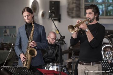 Mossa, 25-10-2021 - JAZZ&WINE OF PEACE 2021 - Circolo Culturale  Controtempo  - Villa Villa Codelli - THERE BE MONSTERS - Boštjan Simon: tenor and soprano saxophones;
Mirko Cisilino: trumpet;
Luigi Vitale: vibraphone;
Goran Krmac: tuba;
Bojan Krhlanko: drums - Foto © 2021 Luca d’Agostino / Phocus Agency