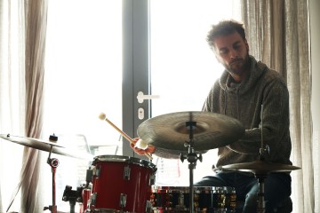 Andrej Thompson: sax - Žiga Ipavec: drums