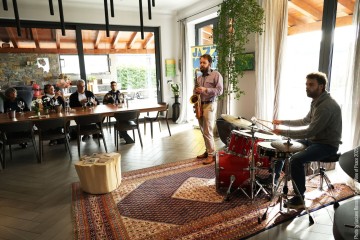 Andrej Thompson: sax - Žiga Ipavec: drums