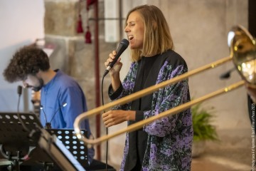 Valentina Fin “Cohors”: voice - Marcello Abate: guitar - Federico Pierantoni: trombone