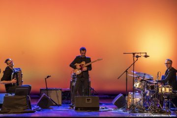 Il Volo del Jazz - VINCENT PEIRANI TRIO “JOKERS”