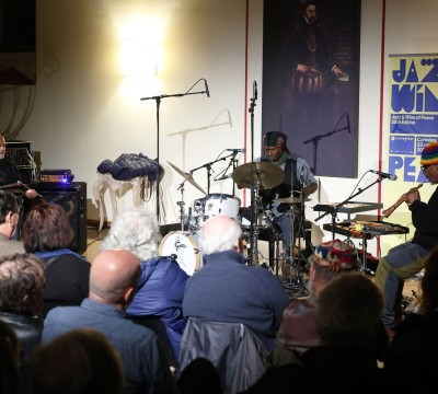 William Parker: doson ngoni, shakuhachi, bass duduk, Serbian flute in F
