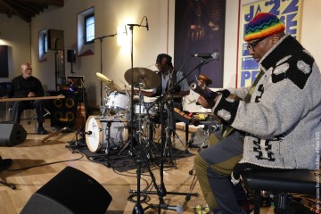 William Parker: doson ngoni, shakuhachi, bass duduk, Serbian flute in F