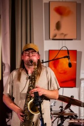 Otis Sandsjö: sax - Dan Nicholls: synths - Petter Eldh: electric bass, moog – Jamie Peet: drums