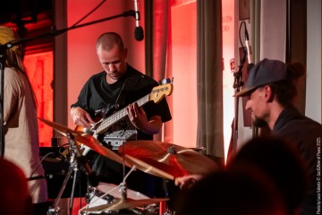 Otis Sandsjö: sax - Dan Nicholls: synths - Petter Eldh: electric bass, moog – Jamie Peet: drums