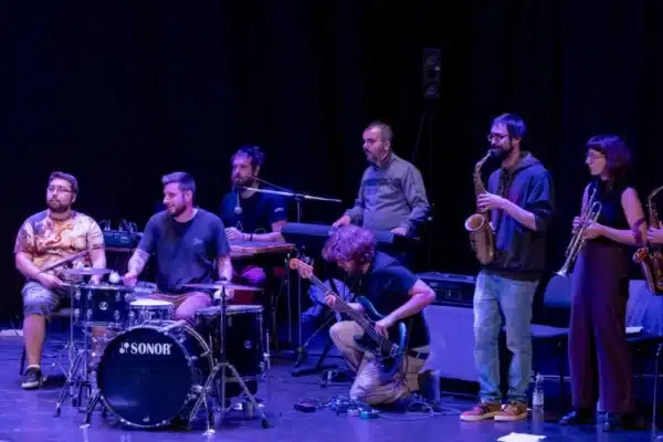 %%tb-image-alt-text%%